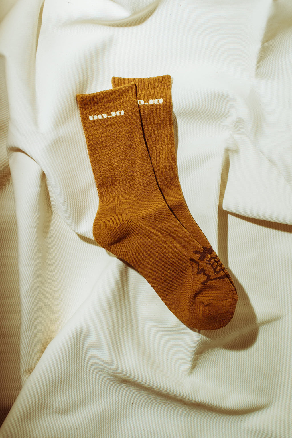 DOJO DJS2 TSUCHI Soil Clay minimalist crew socks close-up texture detail